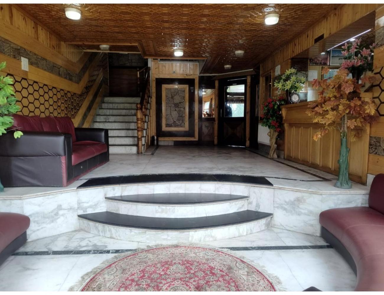 Fluorescence Hotel And Restaurant, Gulmarg Exterior foto